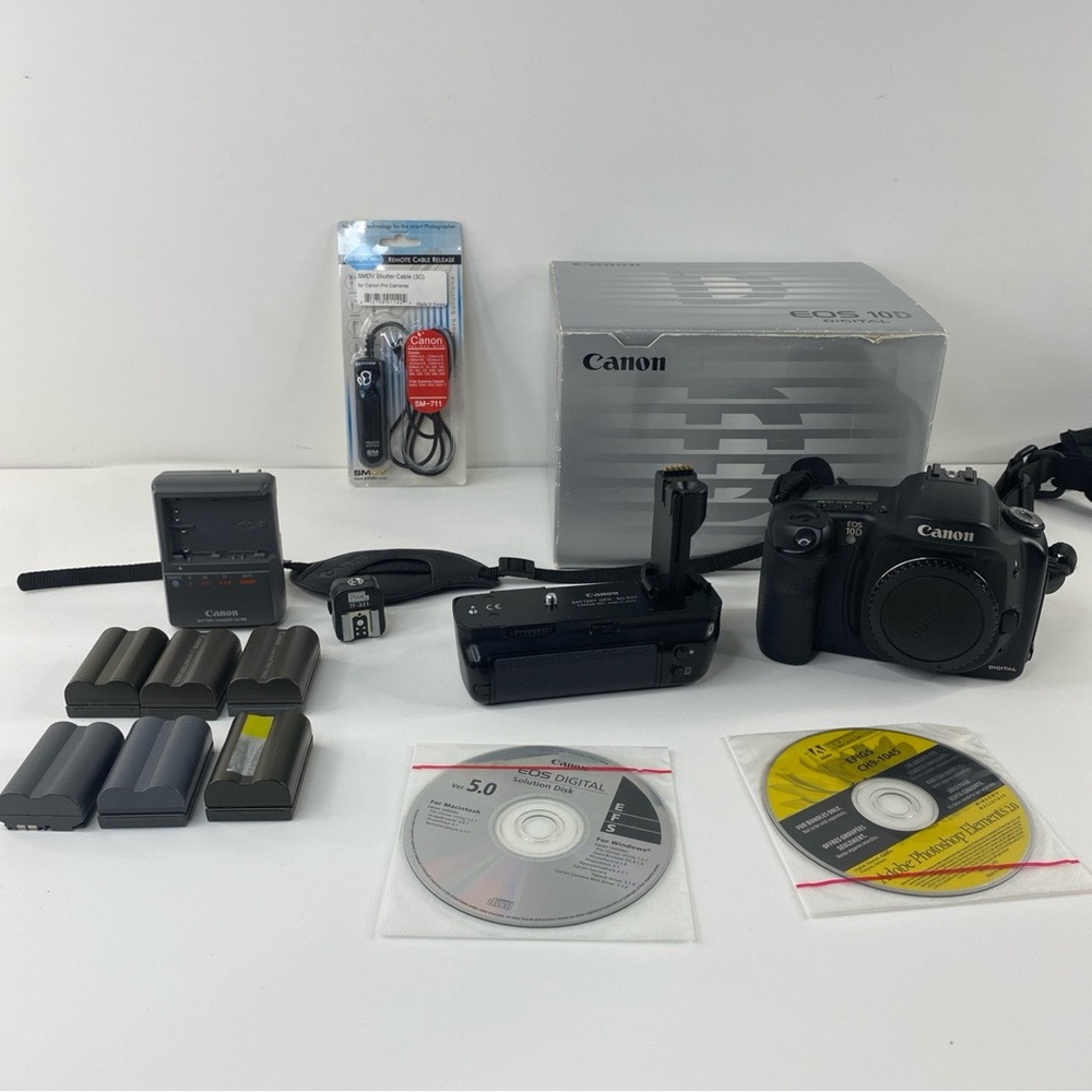 Canon EOS 10D 6.3MP Digital SLR Camera W/ Battery Grip 6 Battery & More Tested